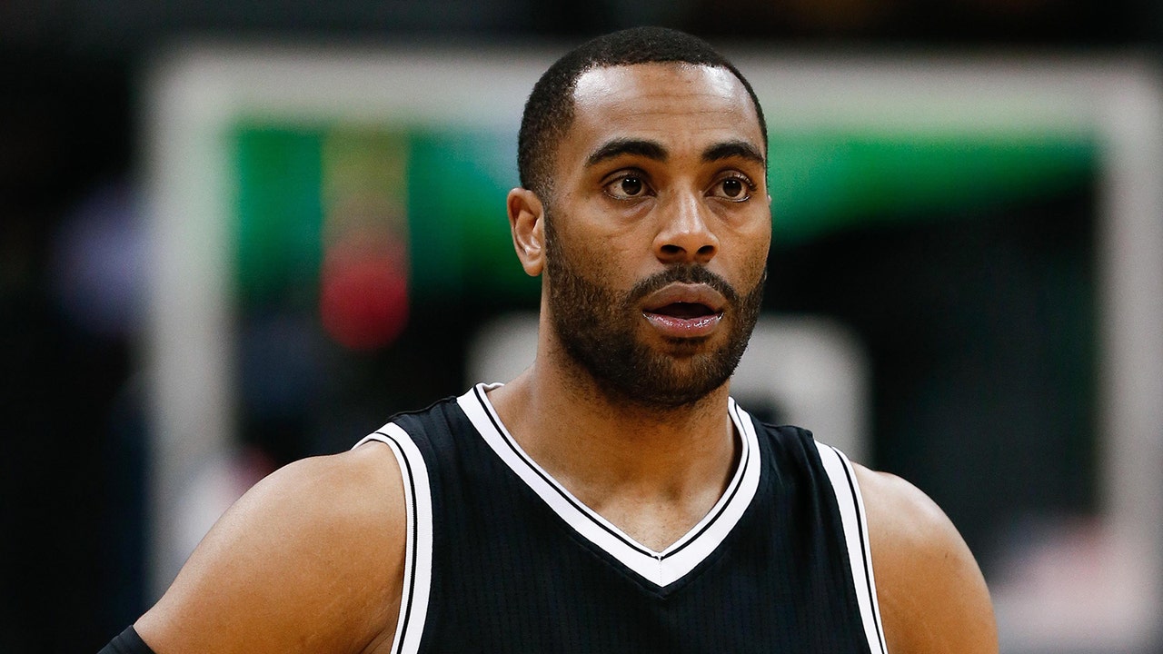 Gun violence a subject that hits close to home for Heat's Wayne Ellington